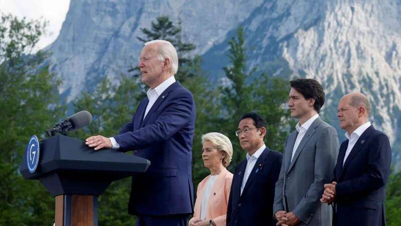 拜登在G7峰会上宣布基建计划