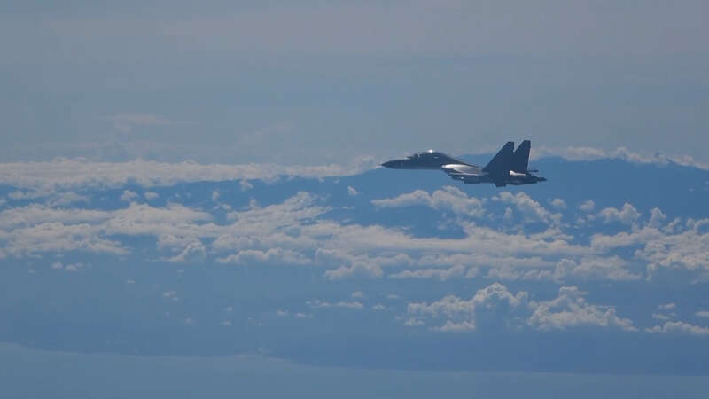 中国人民解放军东部战区空军赴台岛周边实施演训任务
