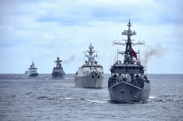 俄罗斯与东盟首次海上联合军演