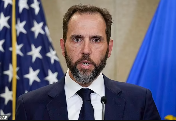 最高法院拒绝以快速程序决定川普在2020大选相关案件中是否享有总统豁免权 最高法院拒绝以快速程序决定川普在2020大选相关案件中是否享有总统豁免权