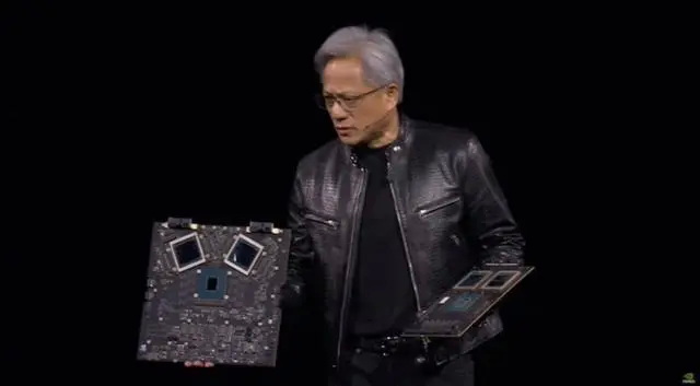 Blackwell GPU体积庞大，将两个单独制造的晶粒组合成一个由台积电制造的芯片