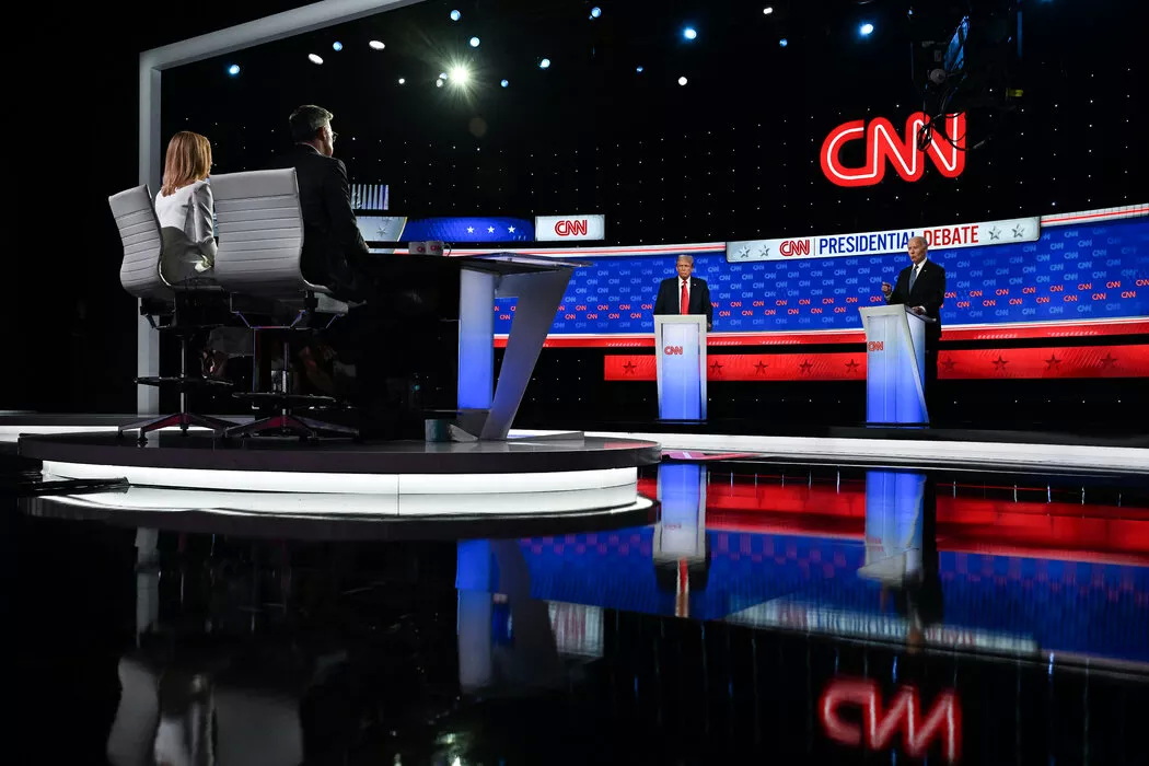 前总统特朗普在CNN辩论会上的表现充斥着误导性的攻击和谎言 前总统特朗普在CNN辩论会上的表现充斥着误导性的攻击和谎言